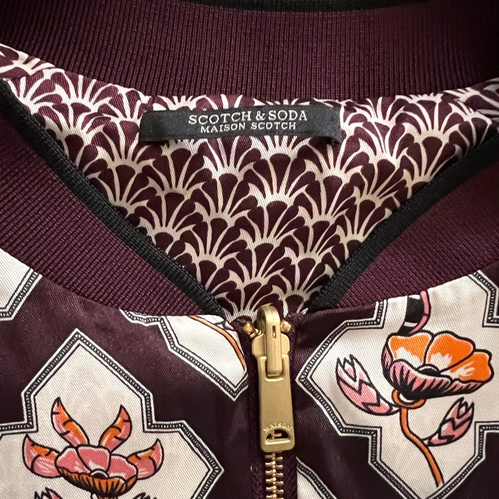 Scotch & Soda Dark Burgundy Floral Bomber Jacket reversible. - Picture 3 of 10